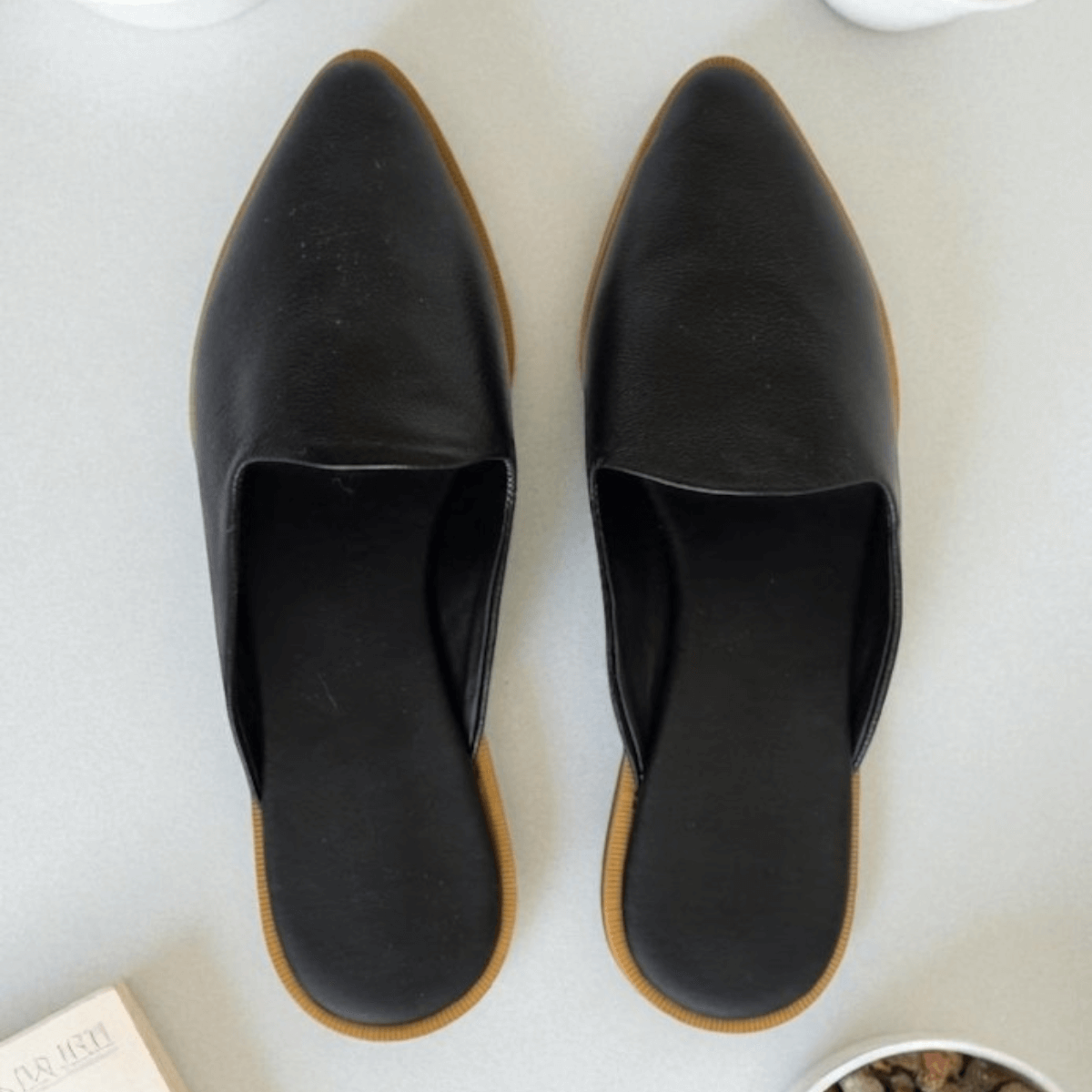 ALICE BLACK POINTED MULE